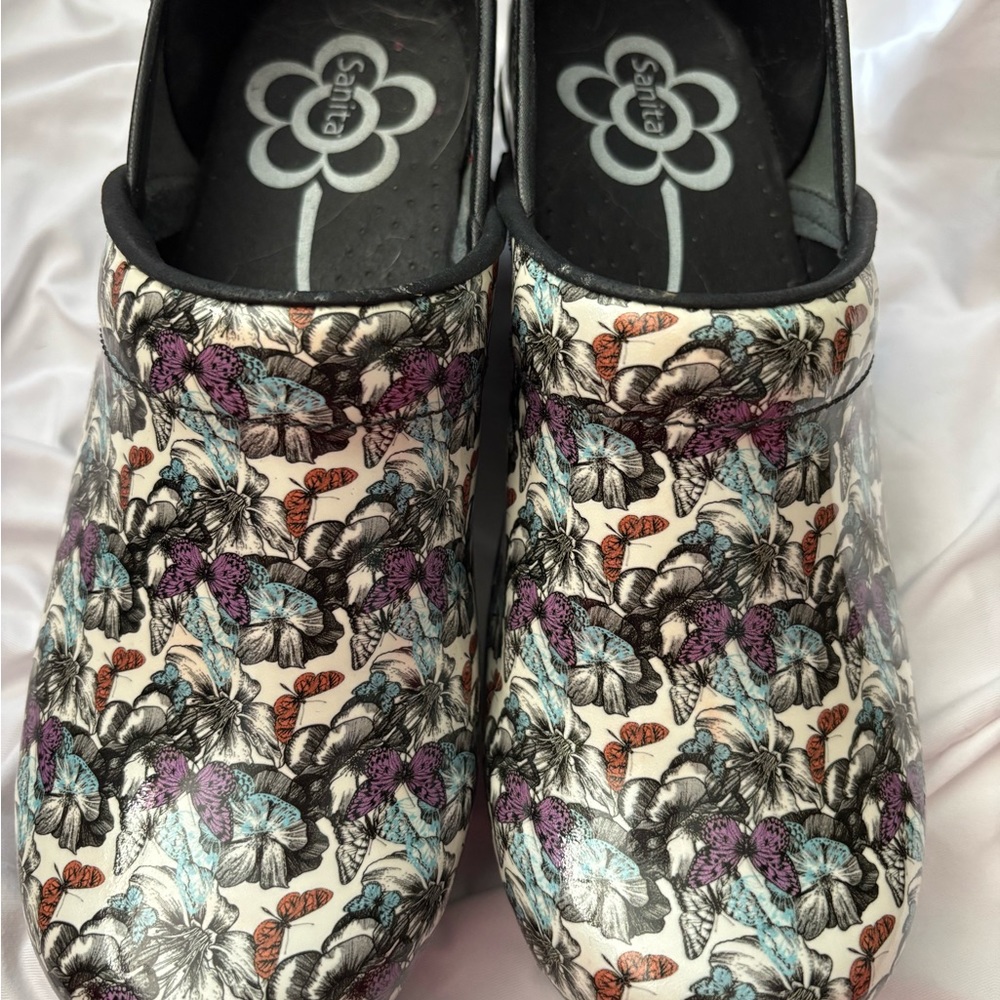 Sanita Women's Floral Clogs - Multicolor